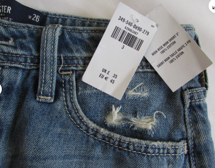 Hollister Hight Rise Mom Short 3" Distressed Cuff Button Fly Cotton Bermuda